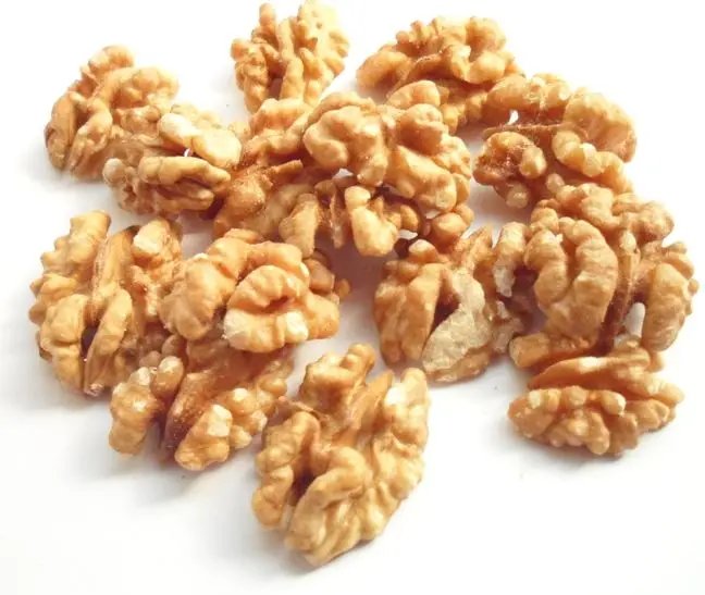 Premium Grade Wholesale Natural Organic Walnuts Peeled Bulk Raw Walnut Kernels Nuts & Kernels From Vietnam