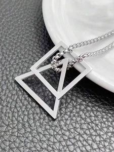 Vintage Femme Carré Triangle Clavicule Chaîne Cool En Acier Inoxydable Collier pour Discothèque Disco Fiançailles Pendentif pour Hommes - Product Image 3