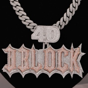 Exclusivo Colgante de Diamante Moissanite Personalizado, Elaborado en un Estilo Hip Hop Único, Joyería de Lujo para Hombres y Mujeres Modernos - Product Image 1