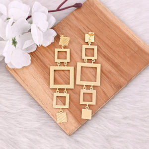 Pendientes Largos de Latón Chapado en Oro Estilo Bohemio para Mujer, Regalo Elegante para Bodas, Compromisos, Fiestas y Aniversarios - Product Image 4