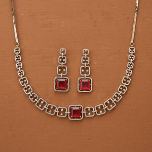 Collier classique avec zircone cubique, laiton naturel et chaîne en corde, prix raisonnable avec placage au henné - Product Image 4