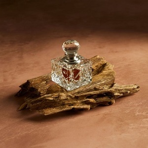 Huile Essentielle Pure de Bois d'Agarwood Oud Découvrez les Bienfaits Thérapeutiques - Product Image 3
