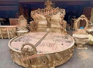 Meubles de chambre à coucher en bois sculpté finition or, acheter un lit king-size en bois massif pour la maison, lit de style français antique avec tabourets latéraux - Product Image 2