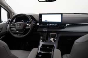 Sienna XLE 2025 Usada en Venta, 7 Pasajeros, Tracción Delantera, OEM, 1 Año de Garantía - Product Image 2