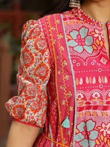 ชุดเดรสผ้าคอตตอนพิมพ์ลายดอกไม้สไตล์บล๊อกด้วยมือสไตล์อินเดียสำหรับเป็นของขวัญวันวาเลนไทน์ - Product Image 2