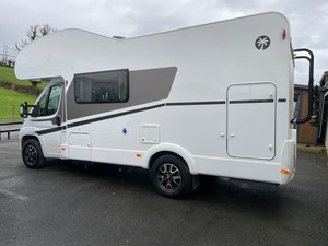 Autocaravana de lujo Sunlight A68 2024 con 6 plazas, caravana familiar en venta - Product Image 6