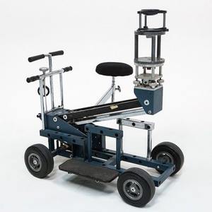 Paquete Arrival Chameleon Dolly: Asiento Dolly para puerta y pedestal ajustable - Product Image 1