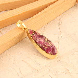 Mohave – pendentif fait main en cuivre, rubis, turquoise, ravissant, plaqué or, goutte d'eau, outils de fabrication de colliers, vente en gros - Product Image 3