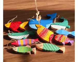 เครื่องประดับปลาทำจากไม้พร้อมที่แขวนเชือกสำหรับตกแต่งผนังทะเลทำจากไม้ปลาสำหรับบ้านฤดูร้อนและส่งออก - Product Image 1