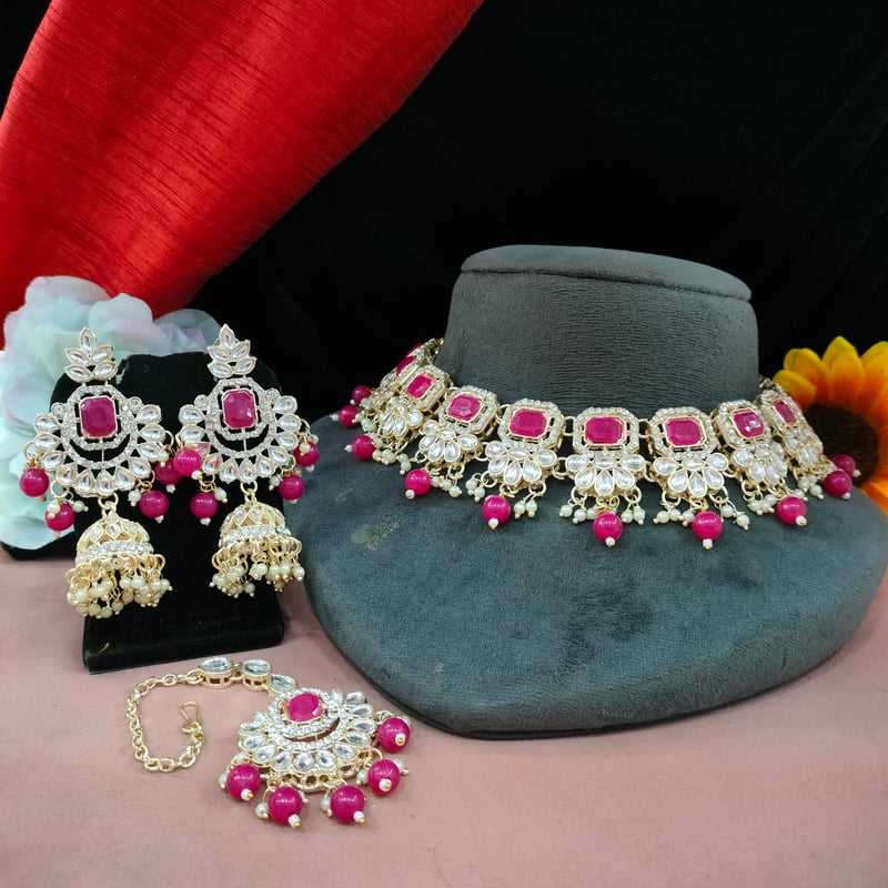 สีม่วงแดง