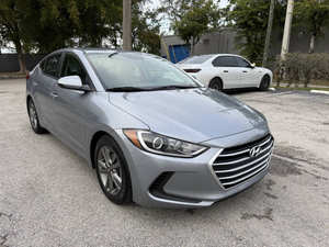 Hyundai Elantra SE 2017 Usado en Buen Estado - Product Image 5