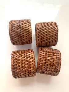 Set de ronds de serviette en rotin faits à la main Décor de table en osier rustique pour les événements de mariage - Product Image 3