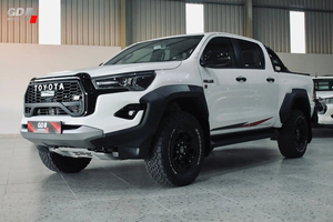Utilisé 2025 To yotaS Hilux 2.8 GD-6 GR Sport 4x4 A/T D/C - Product Image 2
