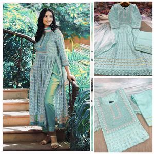 Pantalon Kurti en rayonne de coton imprimé indien de couleur étonnante avec Dupatta avec broderie en dentelle Fabricant d'Inde - Product Image 5
