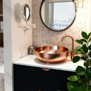 Évier artisanal sur mesure en cuivre patiné et laiton brossé |   Lavabo sur pied de luxe moderne pour salle de bain/toilettes, haut de gamme - Product Image 4