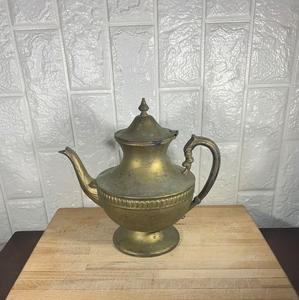 Handcrafted brass tea pot and <b>kettle</b> with classic <b>vintage</b> vibes ideal for traditional kitchens and heritage collectors - Product Image 1