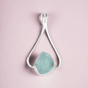 Pendentif en agate de cristal brut d'aigue-marine naturelle forme irrégulière fait à la main collier à faire soi-même pendentifs de mode breloques bijoux en gros - Product Image 1