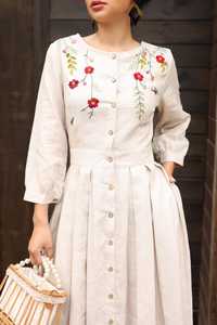 Robe en lin brodée à la main FIONA, robe boutonnée bohème, robe de cérémonie, vêtements en lin pour femmes - Product Image 3