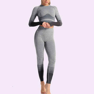 2025 ensembles de Yoga pour femmes sur mesure vêtements actifs respirants à séchage rapide avec impression de Logo ensemble de Legging à motif solide dernière arrivée - Product Image 4