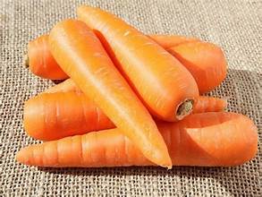 CAROTTE CONGELÉE EN DÉS ÉTIQUETTE PROPRE LÉGUME NATUREL RICHE EN VITAMINE A POUR LE SOUTIEN DU SYSTÈME IMMUNITAIRE - Product Image 2