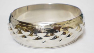 Bracelet tendance en argent martelé de haute qualité, fait à la main, pour femmes, élégant, plaqué platine, large, bijoux de mode - Product Image 4