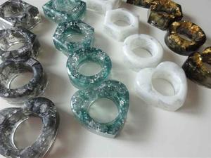 Anneaux de serviette en résine, restaurant, mariage, fête, décoration de table, fabrication artisanale, anneaux de serviette en résine personnalisés - Product Image 2