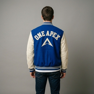 Veste de baseball premium bleu roi en laine avec manches en cuir, col et poignets en tricot côtelé, fermeture à boutons-pression, logo personnalisé, streetwear pour homme - Product Image 2