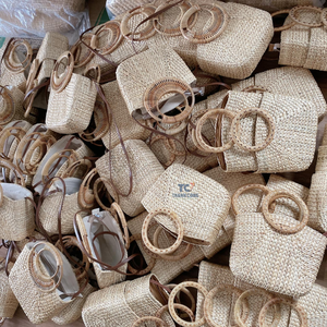 กระเป๋าสานหวายทรงกลมสำหรับผู้หญิงกระเป๋าสะพายไหล่หนังแบบคาดลำตัวสำหรับขายส่ง - Product Image 6