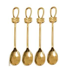 Ensemble de couverts 5 pièces en acier inoxydable de haute qualité de style américain moderne Vaisselle ton argent de style rétro avec cuillères pour le dîner - Product Image 3