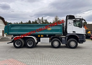 Camion benne basculante d'occasion Mercedes-Benz Arocs 3245 8x4 Euro 5 Diesel, conduite à gauche, poids lourd, diesel robuste, modèle 2018 - Product Image 2