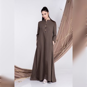 Vente en gros Abaya de luxe en satin pour femmes petite vêtements islamiques manches à volants inspiré de la soie traditionnelle musulmane de Turquie - Product Image 1