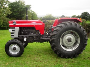 Tractor Massey Ferguson 168 de 70HP Diésel 4x4 con Caja de Cambios y Bomba para Uso Agrícola - Product Image 2