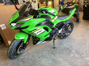 Nouvelles motos Kawasaki Ninja 650 KRT Editions (ABS) 2025 – Toutes versions disponibles en stock - Product Image 6