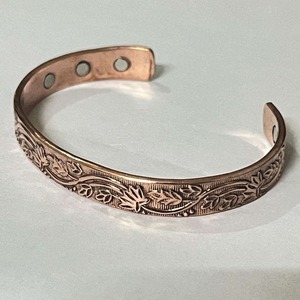 Bracelet manchette unisexe en laiton, fait main, style vintage, motif floral, bijou de guérison chrétien pour hommes et femmes, élégant et raffiné - Product Image 5