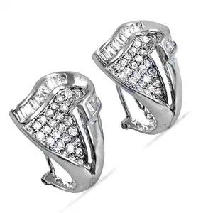 Boucles d'oreilles élégantes en argent et diamants pour femmes, une option de cadeau de bijoux élégante - Product Image 3