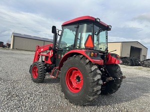 Excelente Proveedor, Potente Tractor TYM T654 Multifuncional Usado con Cargador, 67HP, 4x4, Buen Precio, Tractor Agrícola - Product Image 4