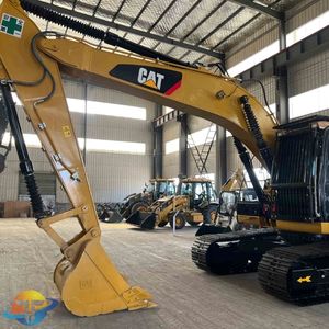 Excavatrice sur chenilles d'occasion Caterpillar CAT320D2, qualité supérieure, performances optimales - Product Image 1