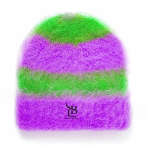 Bonnet en mohair personnalisé avec logo, très vendu, bonnet en acrylique de haute qualité, bonnet en laine avec satin jacquard sur le côté, bonnet en mohair - Product Image 1