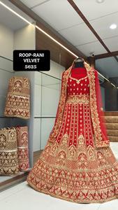 Gran demanda de Lehenga Choli indio para decoración de celebración de bodas y aniversarios para ropa nupcial de proveedor de India - Product Image 4