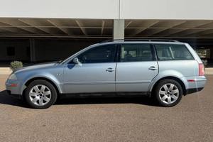 Occasion 2024 pour GLX Coupé Turbo R15 Cuir Foncé Confort de Conduite Premium Sensation de Conduite Sécurisée à Vendre - Product Image 2