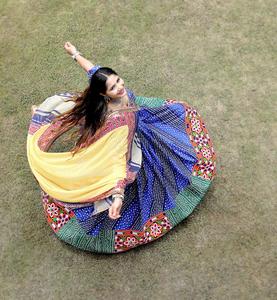 Último diseñador indio algodón impreso Stitch encaje Full Flair Lehenga Choli Navratri ropa festiva mujeres bodas tarifa al por mayor - Product Image 2