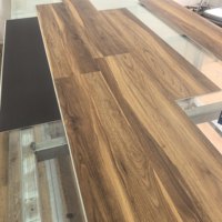 Suelo Vinílico Villa Click, LVP, LVT, SPC, PVC, Baldosas Vinílicas, Pisos SPC de 7mm, Resistentes al Agua, con Aspecto de Madera, 5g, Sistema de Click