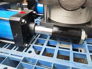 Cilindro Neumático de Servicio Pesado de 300 mm de Carrera con Doble Vástago de Pistón Personalizable - Product Image 5