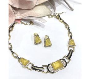 Precioso Conjunto de Collar y Pendientes de Latón Chapado en Oro de Alta Calidad, Diseño Moderno para Fiestas de Compromiso, Bodas y Uso Diario - Product Image 1