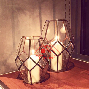 Lanterne hexagonale en verre transparent avec cadre en laiton pour la décoration de la maison, des hôtels et des restaurants - Product Image 6
