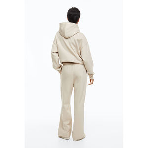 Trajes de chándal y chándal con logotipo personalizado para mujer Chándales delanteros planos de verano con decoración de encaje Trajes de jogging en blanco al por mayor - Product Image 5