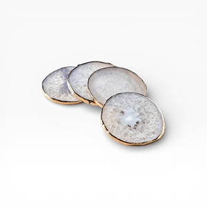 Sous-verres en agate grise naturelle avec bord doré, sous-verres en cristal faits à la main pour la décoration de table de luxe - Product Image 5