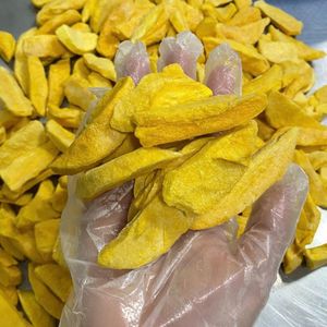 Mango Liofilizado en Trozos, Mango de Alta Calidad para Smoothies, Mezclas de Refrigerios y Fabricación de Alimentos, de Vietnam - Product Image 2