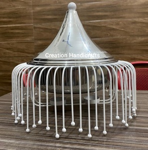 Nouveau chauffe-plats en métal de luxe Casserole et chauffe-plats en métal avec finition blanche - Product Image 1