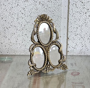 Beau cadre photo noir gravé floral 3 en 1 porte-photo décoratif pour souvenirs de cadeau de bureau à domicile de table - Product Image 6